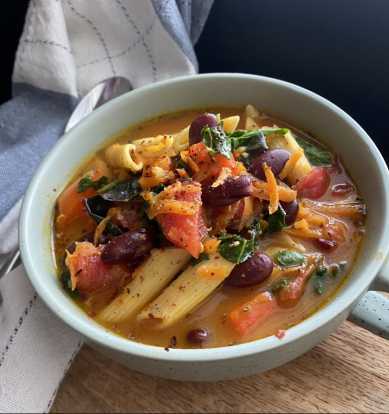Easy Vegan Pasta e Fagioli Soup